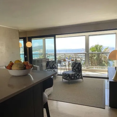 Apartment Magnifique T3 Climatise Avec Vue Sur - Fr-1-308-179 Le Lavandou