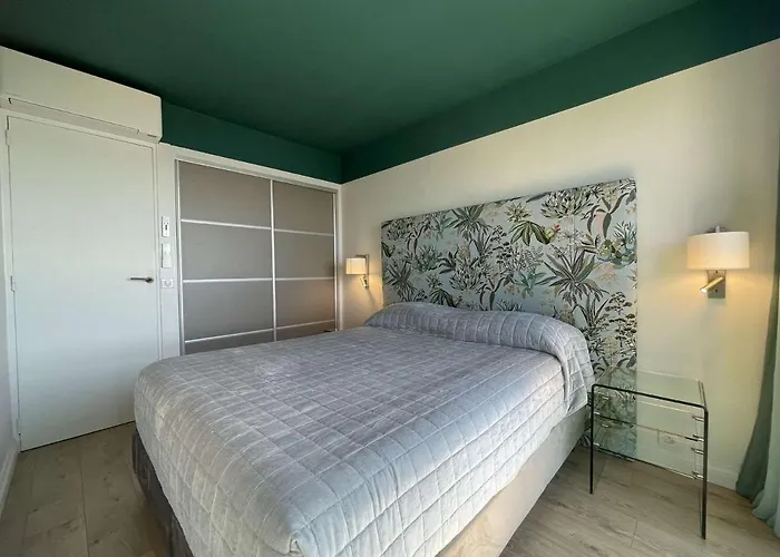 Luxueux Climatise Au Lavandou - Fr-1-308-179